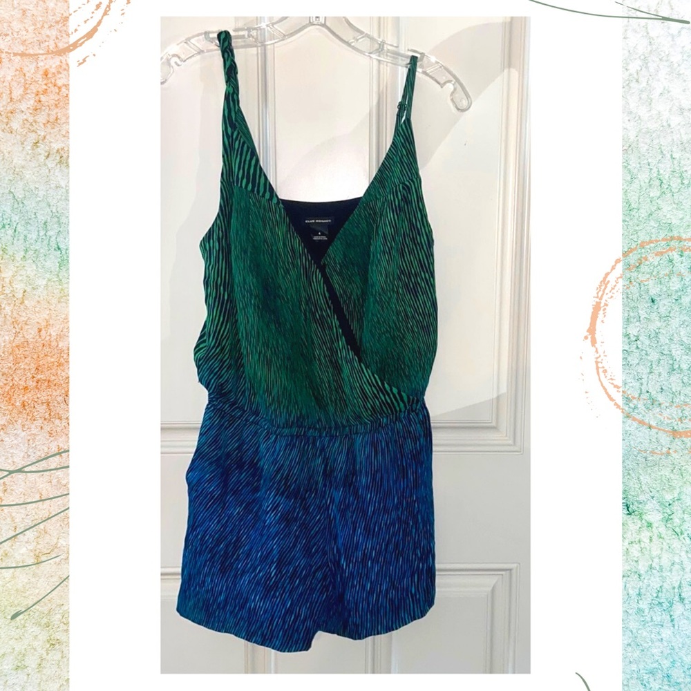 Club Monaco romper size 4
